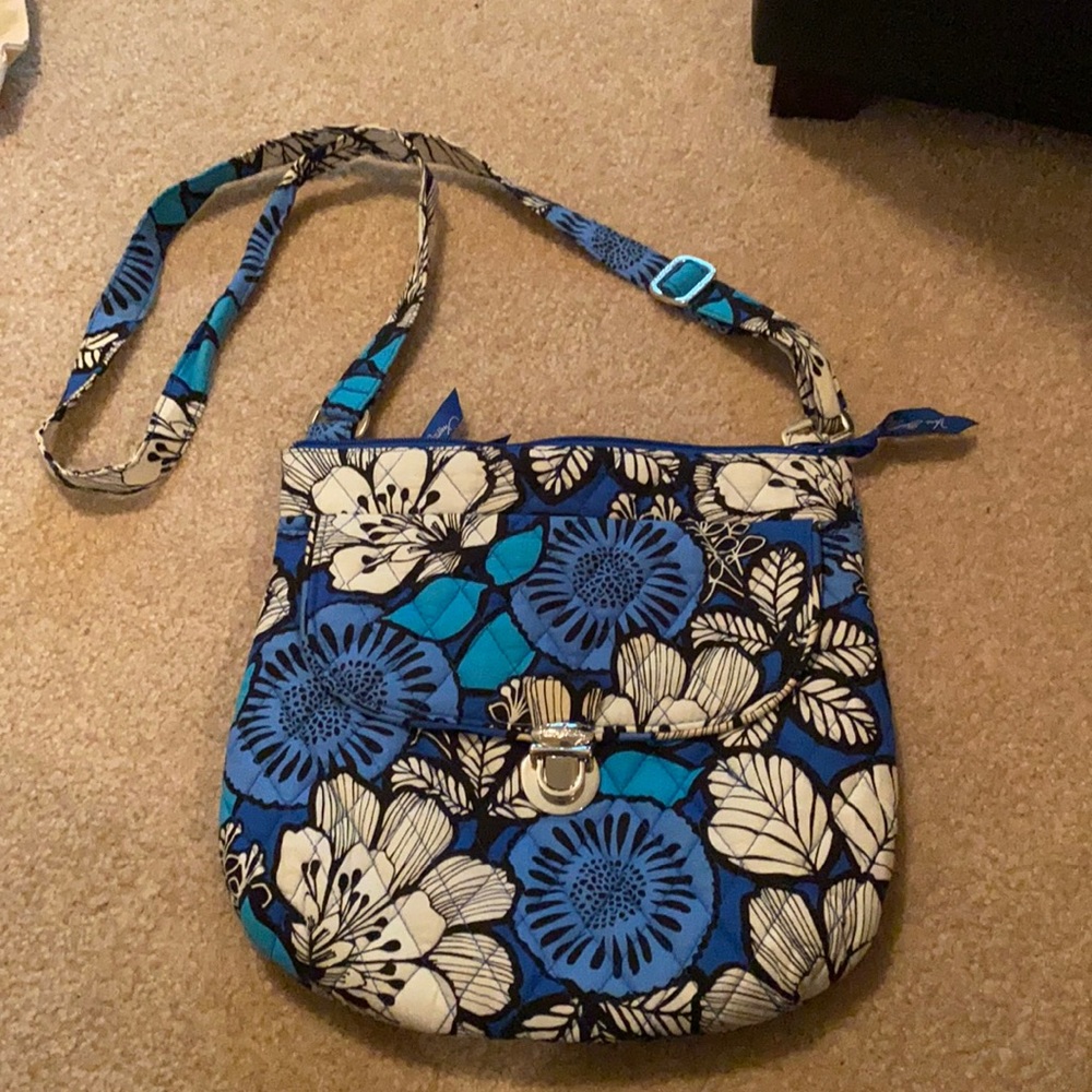 Authentic Gently Used (GUC) Vera Bradley Bag!